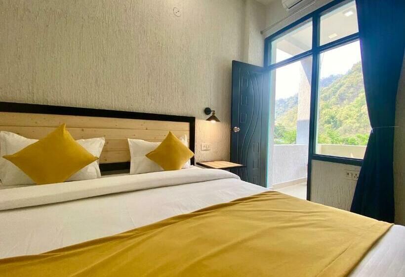 旅馆 90 S Rishikesh