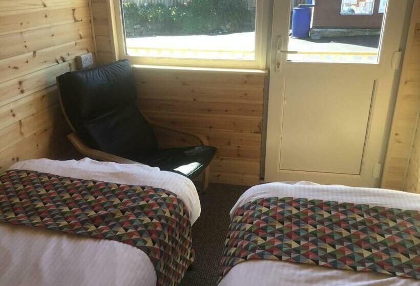 فندق صغير Beacon House Bunks