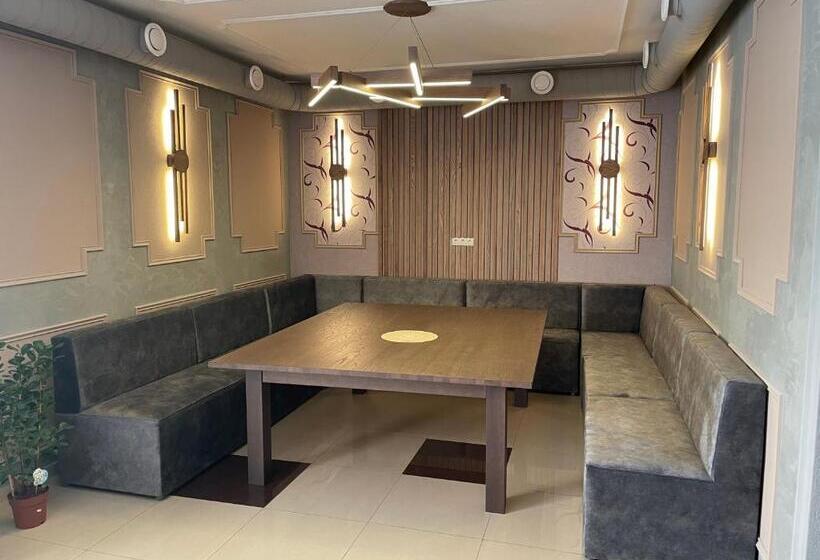 Apart Hotel 24/7