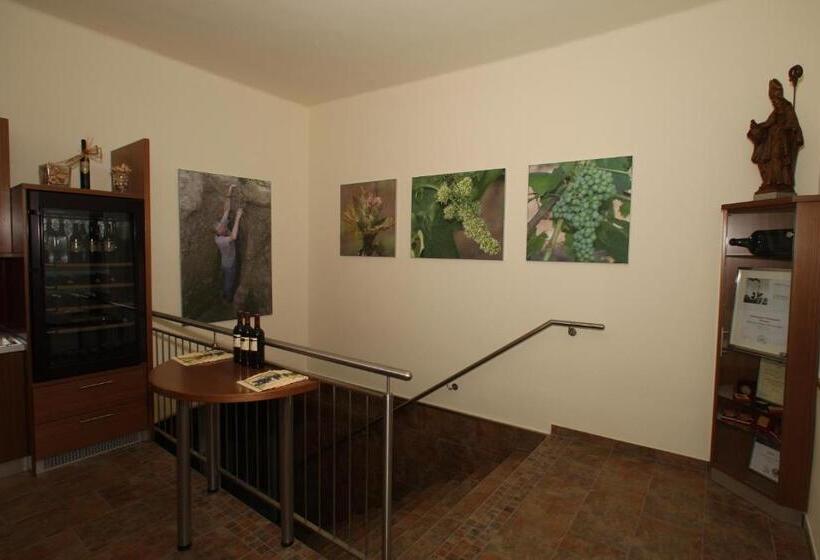 Bed and Breakfast Arkadenweingut Gästehaus Heiss