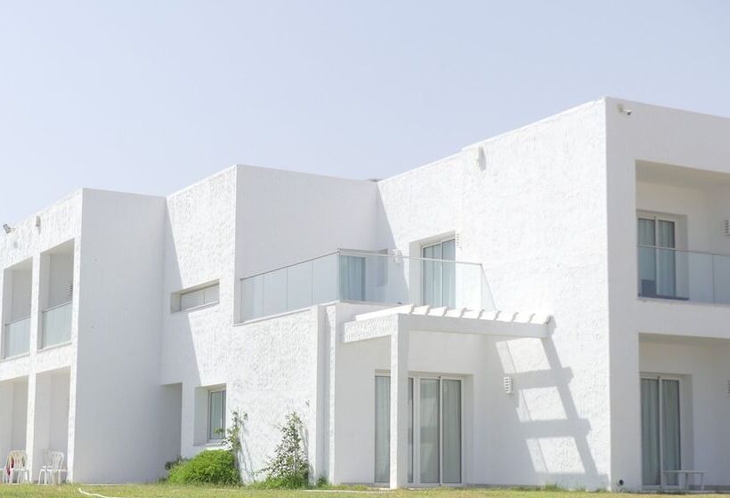 Отель Amber El Fell