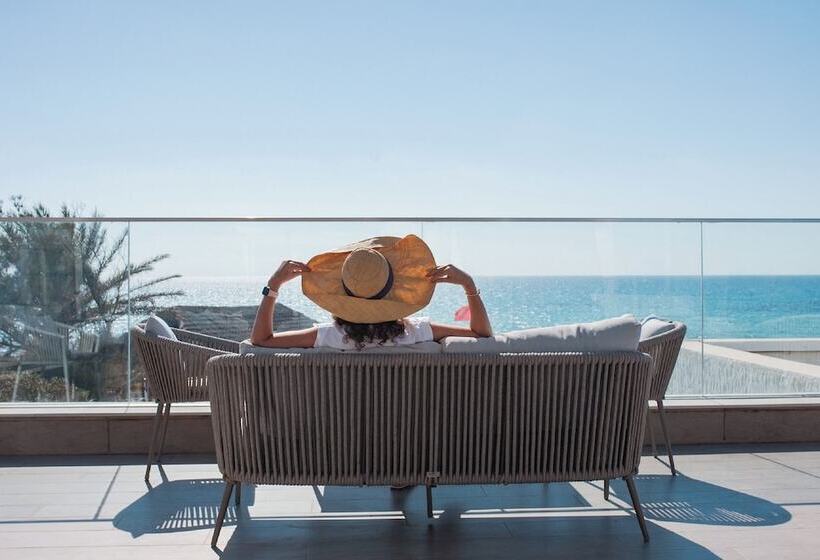 Отель Amber El Fell