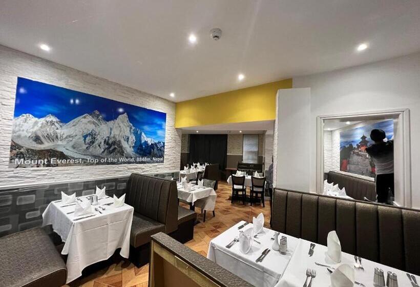 ホテル Earl David