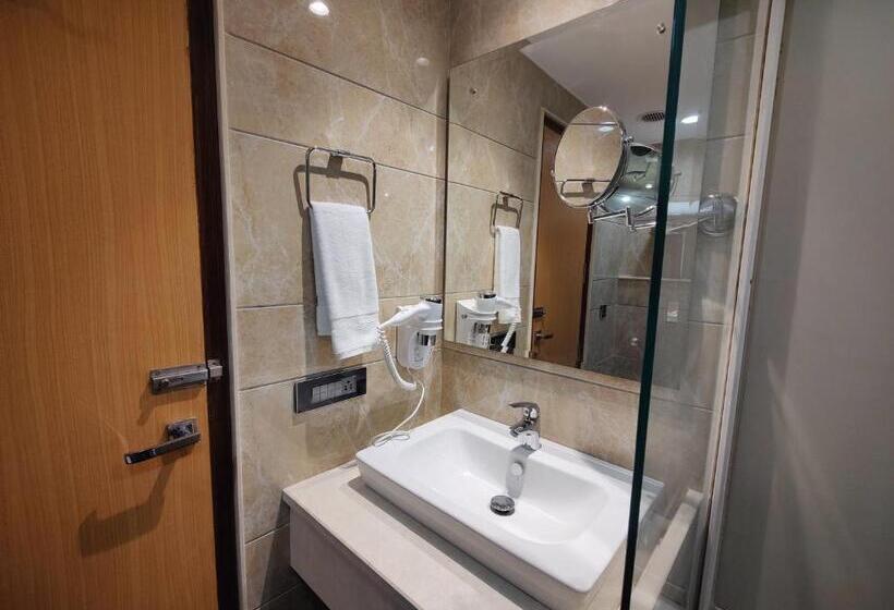 فندق Kaithal Resort   Kasauli