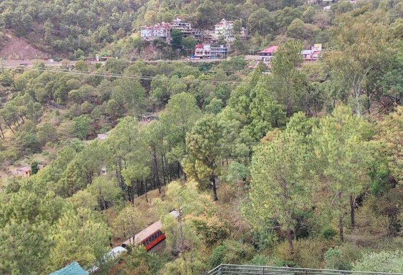 فندق Kaithal Resort   Kasauli