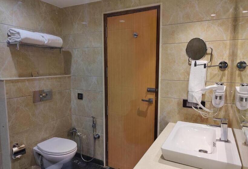 فندق Kaithal Resort   Kasauli