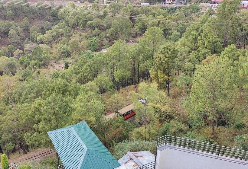 فندق Kaithal Resort   Kasauli