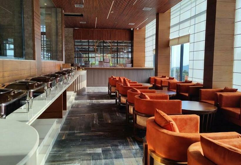 فندق Kaithal Resort   Kasauli