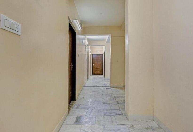 בית מלון כפרי Oyo Flagship 81208 Jagarnath Palace