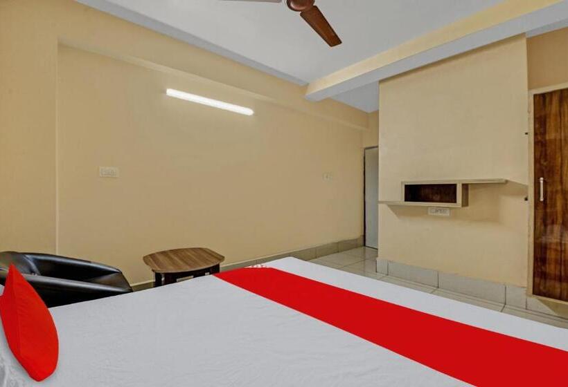 בית מלון כפרי Oyo Flagship 81208 Jagarnath Palace