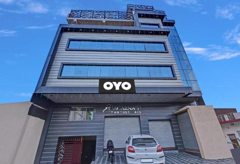 בית מלון כפרי Oyo Flagship 81208 Jagarnath Palace