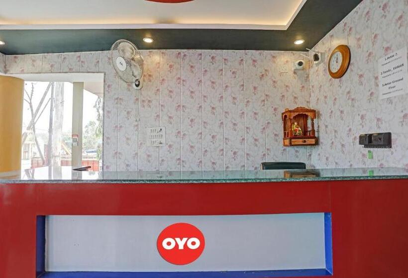 ホテル Oyo Flagship 81229 Avtar