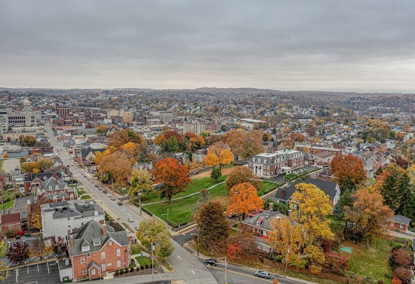 فندق The Grandeur Estate