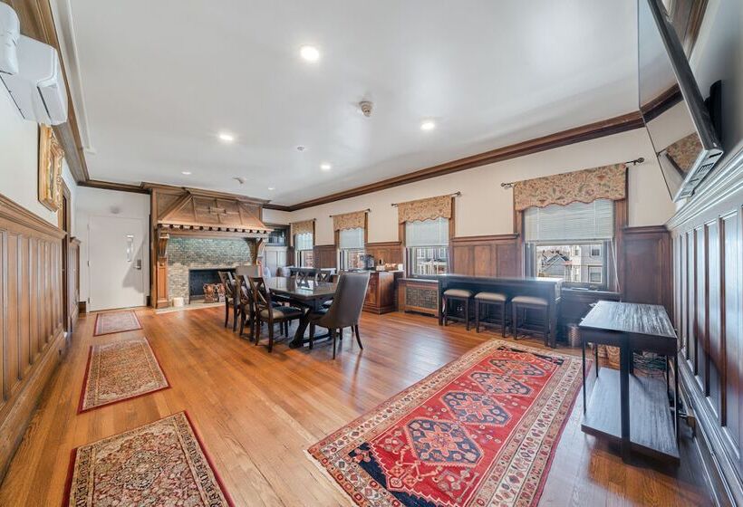 فندق The Grandeur Estate