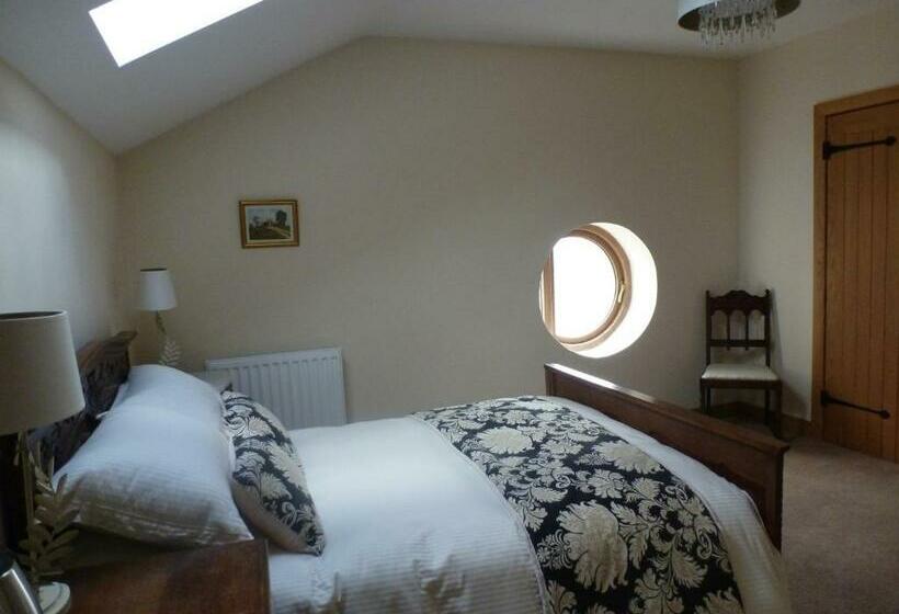 Mile House Barn Bed & Breakfast