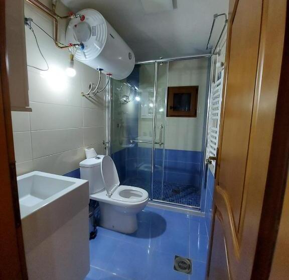 پانسیون Guest House Trojani