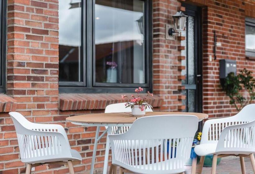 פנסיון Straendhus Bed&breakfast