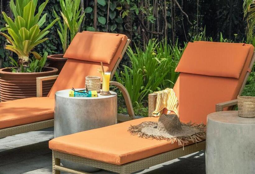 Курорт The White Villas Ubud