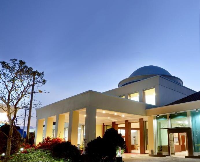 Sahid Azizah Syariah Hotel And Convention Kendari