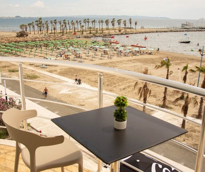 Wave Beachfront Apartments