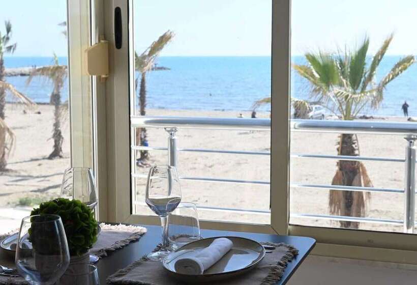Wave Beachfront Apartments