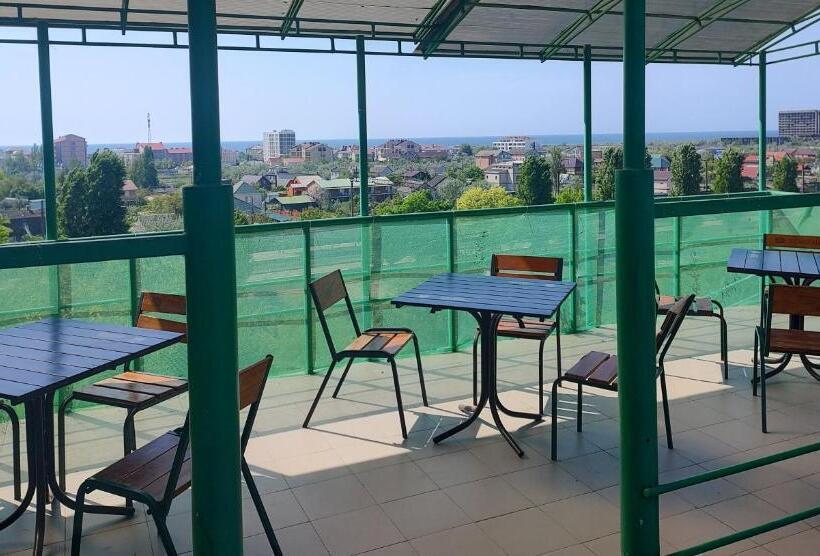 هاستل викенд