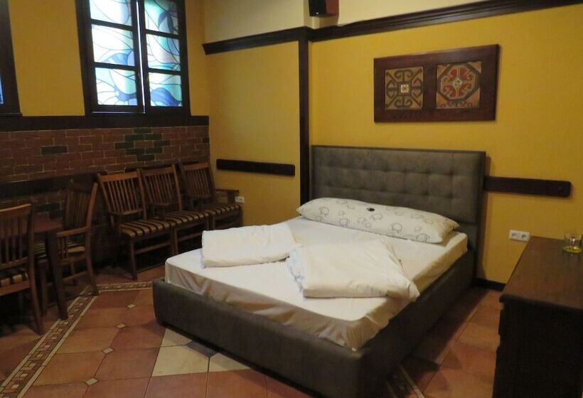 호스텔 Jan & In The Very Center