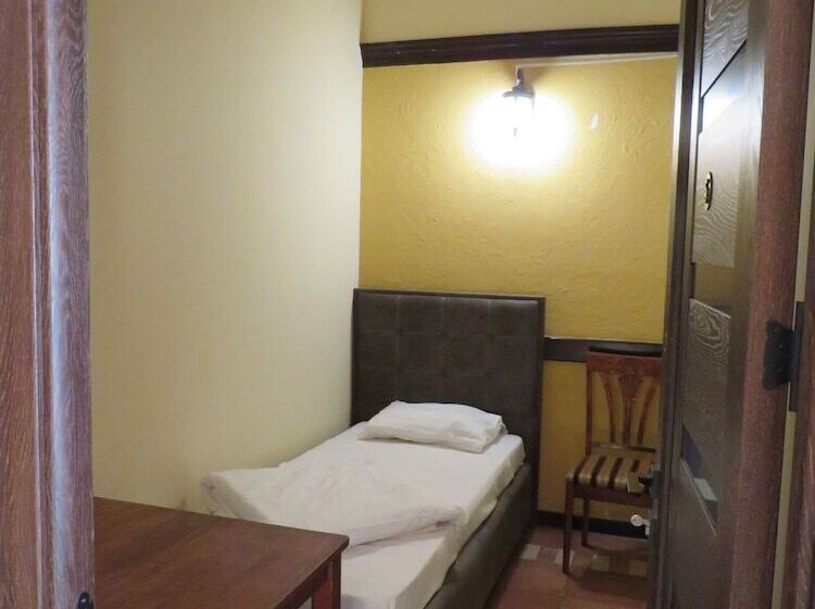 호스텔 Jan & In The Very Center