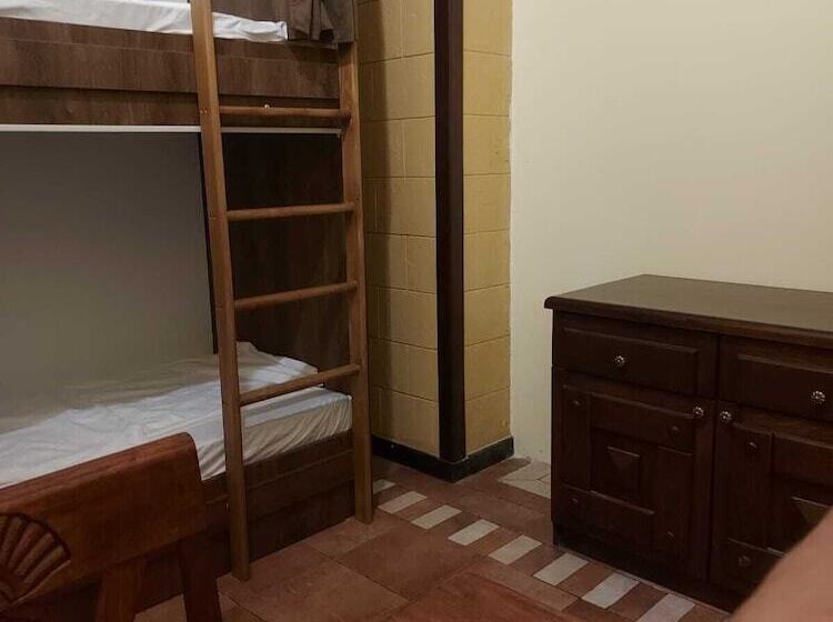 호스텔 Jan & In The Very Center