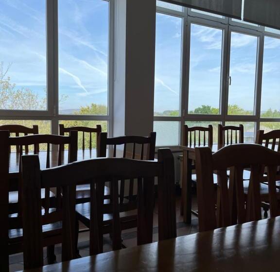 ユースホステル Pensión Arenas Palas