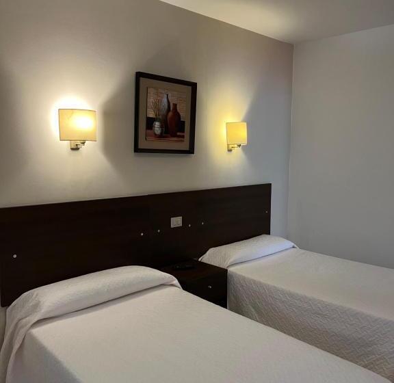 ユースホステル Pensión Arenas Palas