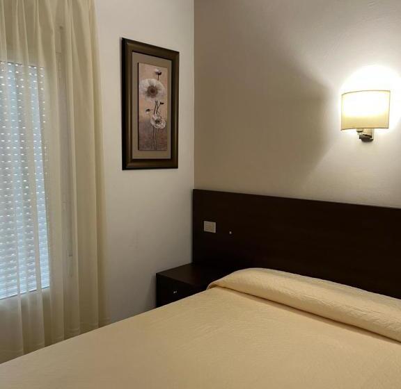 ユースホステル Pensión Arenas Palas