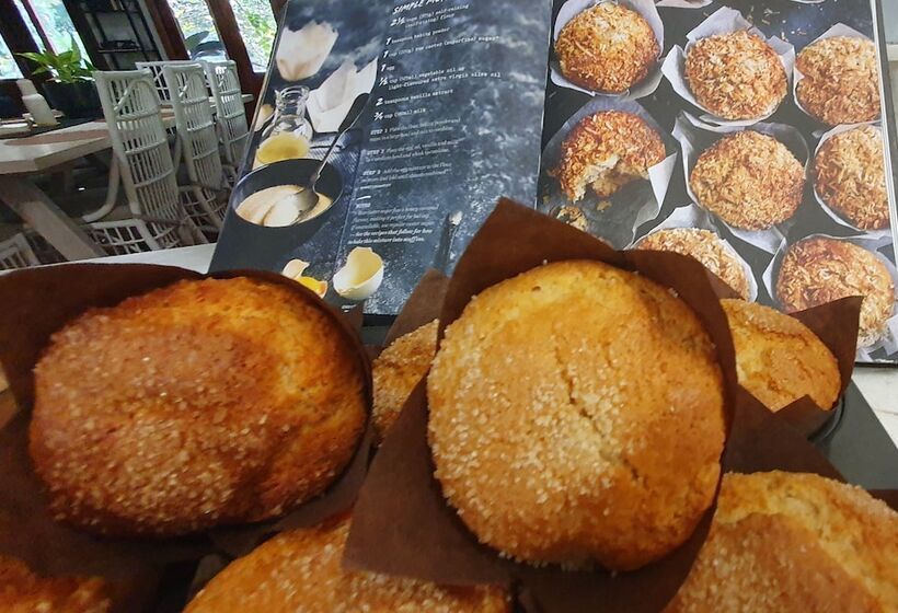 تختخواب و صبحانه Paperbark Retreat