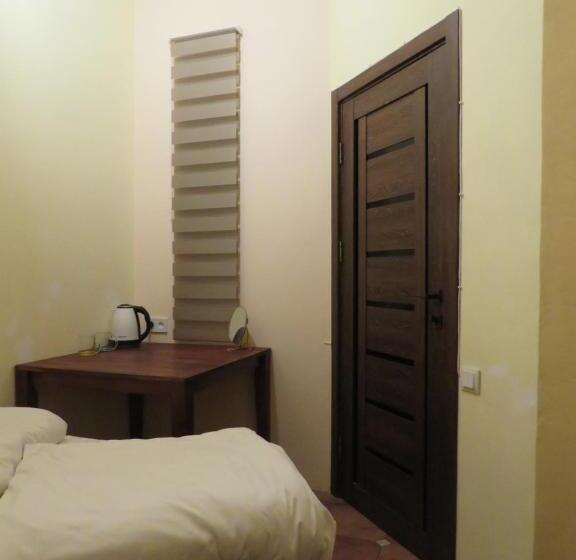 호스텔 Jan & In The Very Center