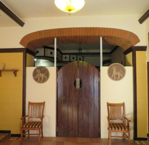 호스텔 Jan & In The Very Center