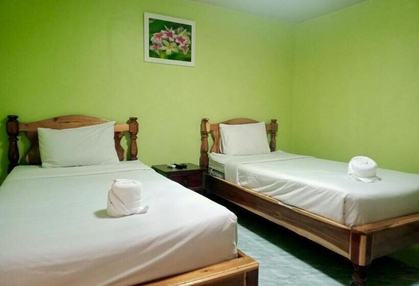 בית מלון כפרי บ้านนารีสอร์ท