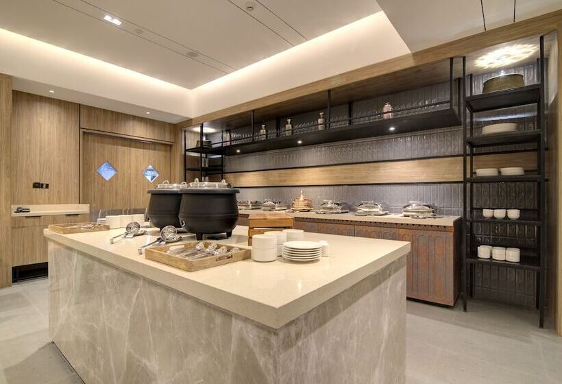 7 Apple Hotel Pratap Nagar, Jaipur