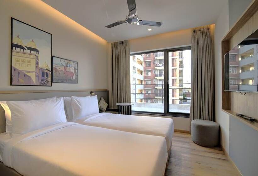 7 Apple Hotel Pratap Nagar, Jaipur