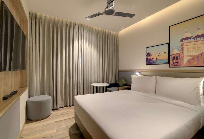 7 Apple Hotel Pratap Nagar, Jaipur