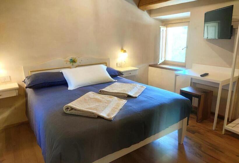 هتل Agriturismo Montecolombo By Il Ritorno