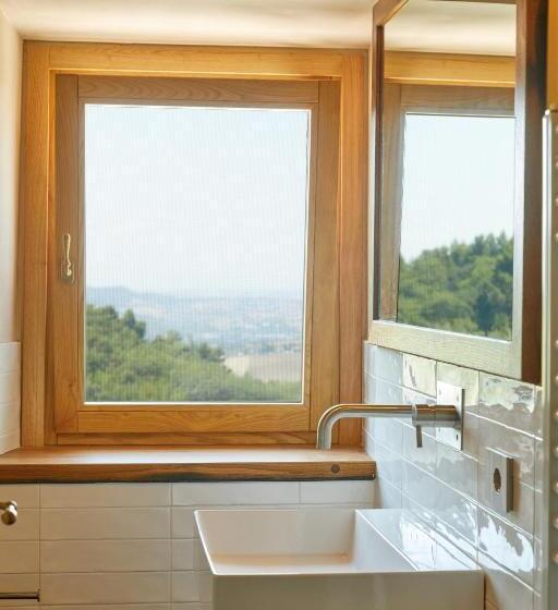 هتل Agriturismo Montecolombo By Il Ritorno