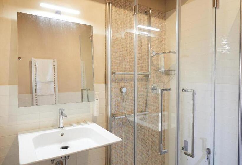 هتل Agriturismo Montecolombo By Il Ritorno