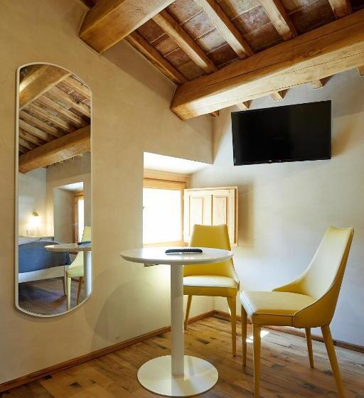 هتل Agriturismo Montecolombo By Il Ritorno