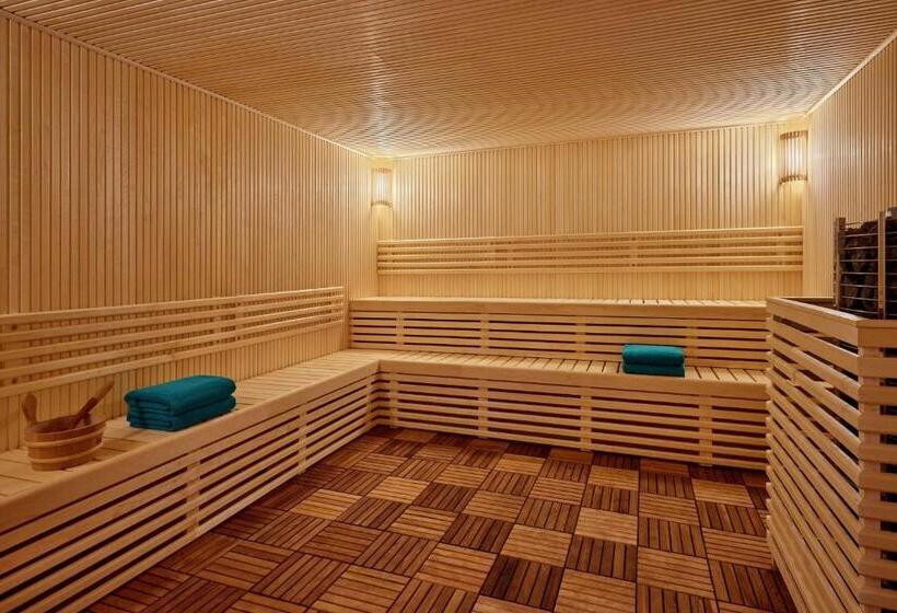 هتل Courtyard By Marriott Jubail