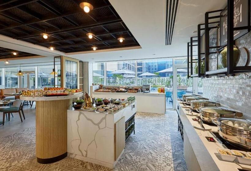 هتل Courtyard By Marriott Jubail