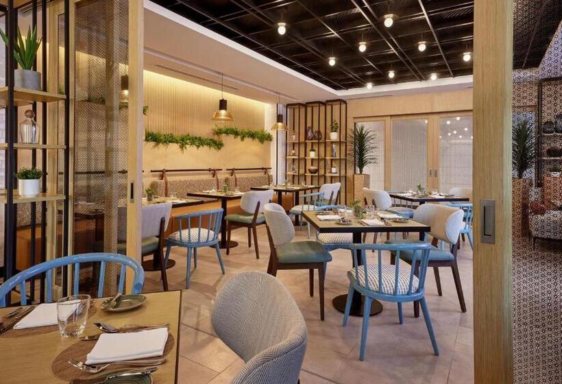 هتل Courtyard By Marriott Jubail