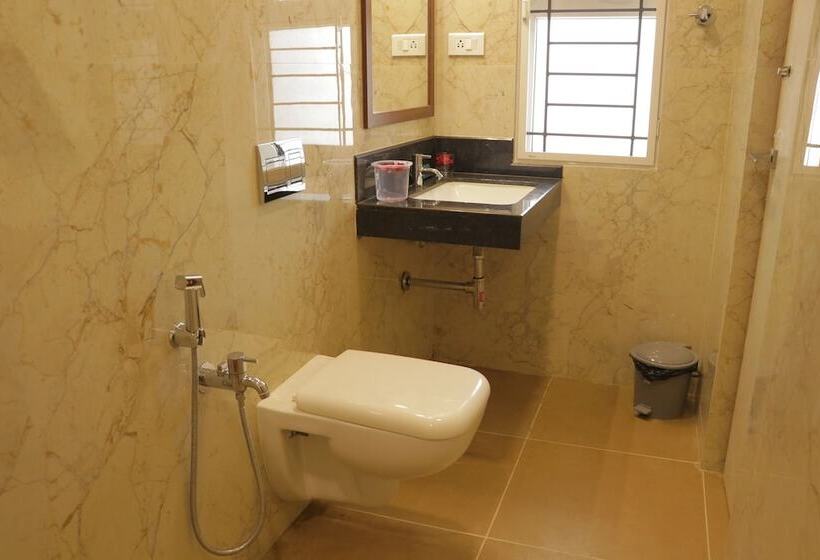 فندق Emeraald House