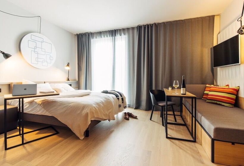 Отель Harry S Home Zürich Limmattal