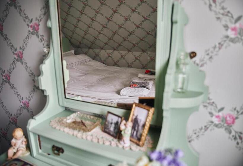 فندق Heima í Stovu