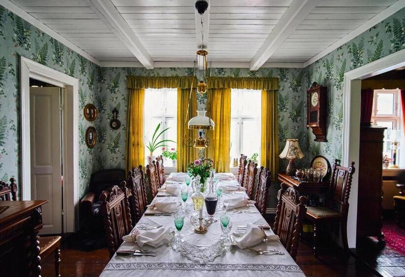 فندق Heima í Stovu